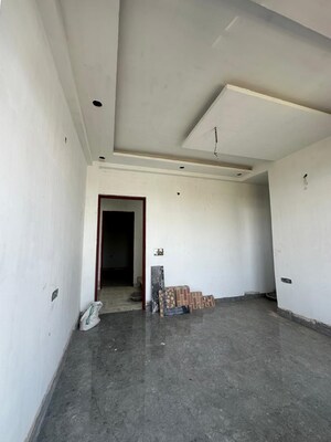 Room in 3 BHK Villa at Paradise Aalayam Srishti Villa, Sector 16b Greater Noida – for Sale