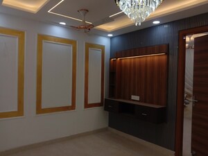 Room in 2 BHK Builder Floor at Dwarka Mor – for Sale