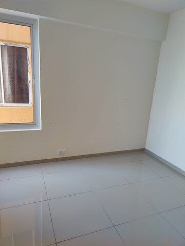 Room in 2 BHK Apartment at Wave Dream Homes, Wave City – for Sale