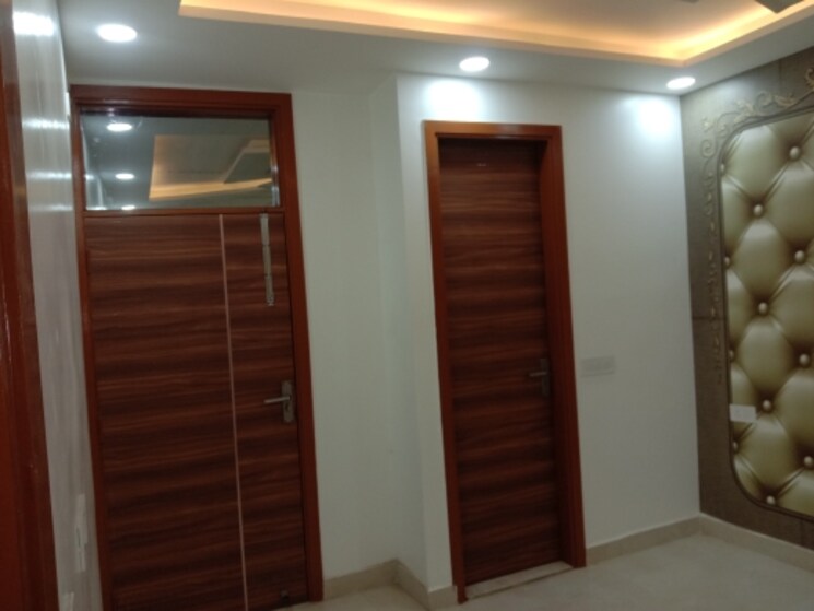 Room, dwarka mor 4 Bedroom 1170 Sq.Ft. Builder Floor In Dwarka Mor Delhi 9538718