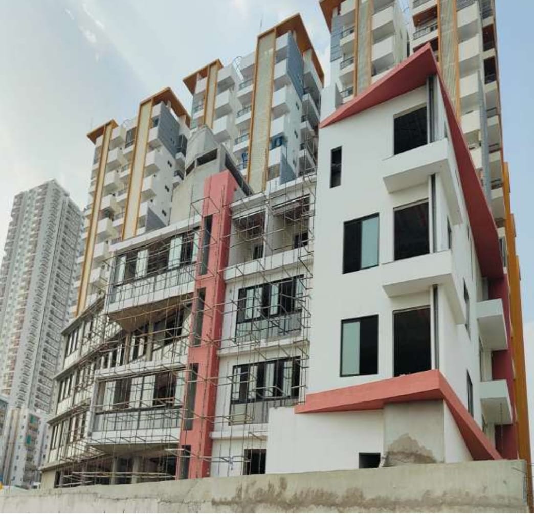 2 BHK Apartment For Sale in Hallmark Skyrena