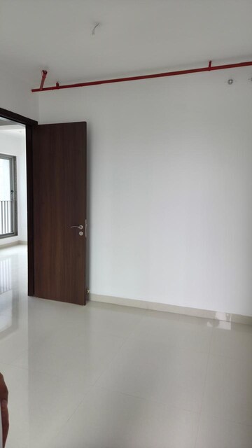 Room in 2 BHK Apartment at Sunteck City Avenue 4, Goregaon West – for Rent