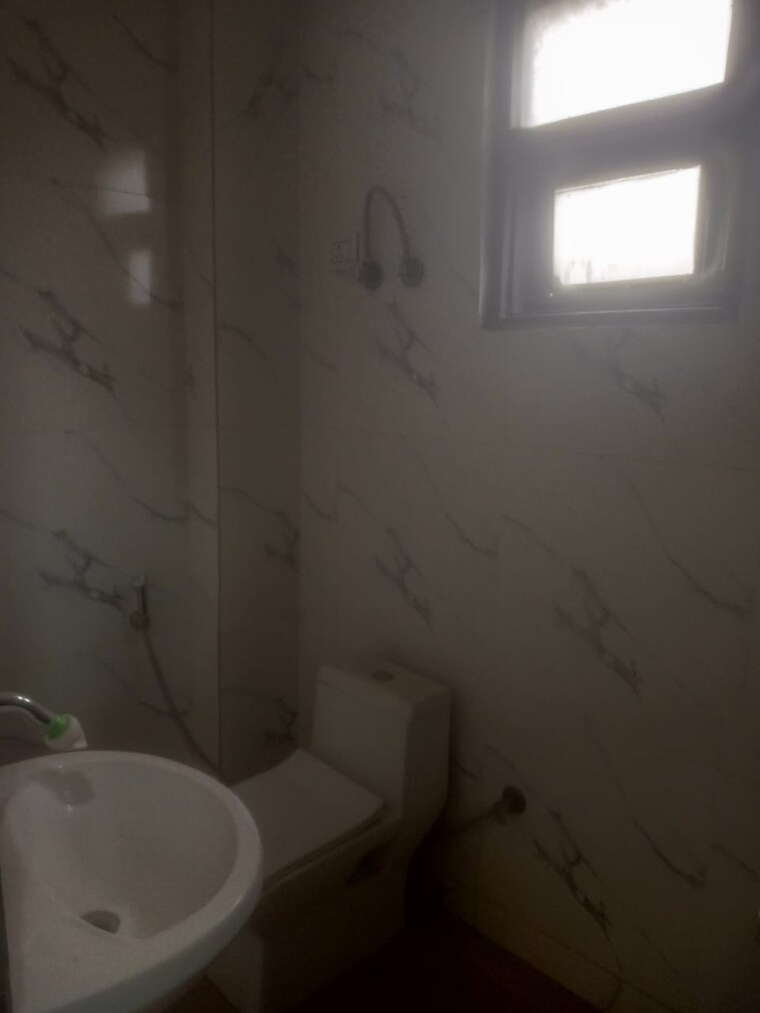 Bathroom, wanadongri 3 Bedroom 1000 Sq.Ft. Builder Floor In Wanadongri Nagpur 9538863