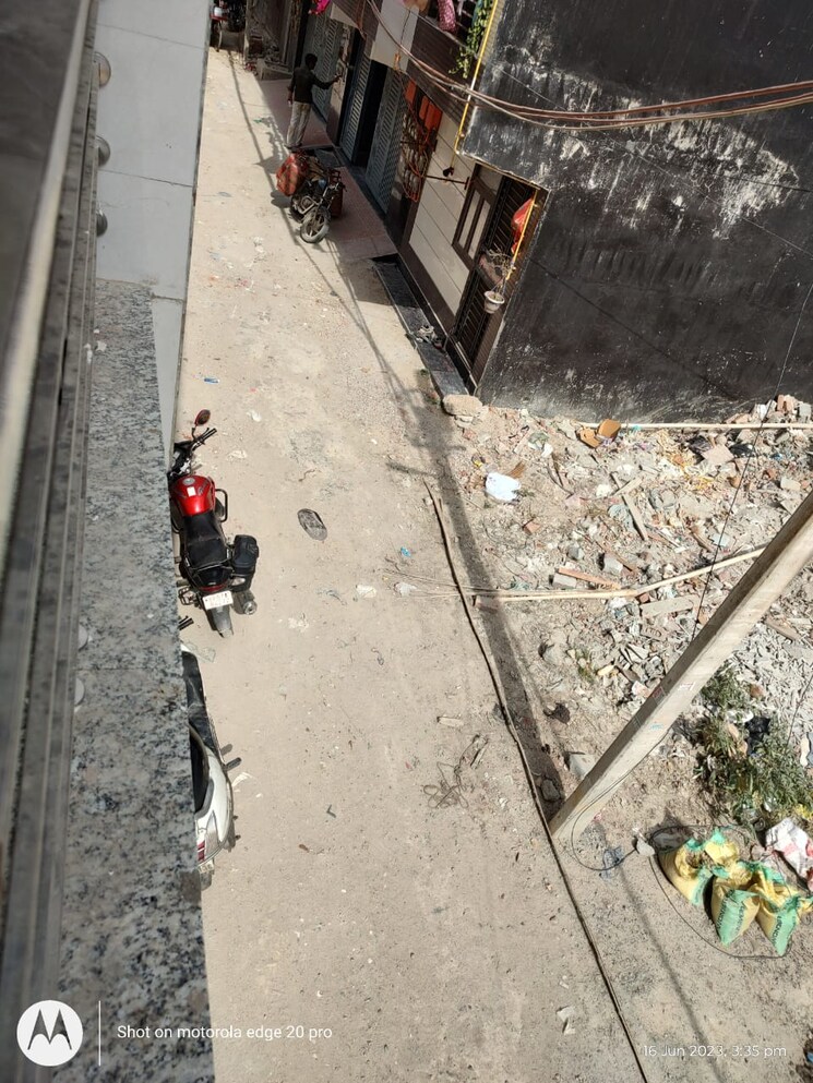  Parking, dwarka mor 2 Bedroom 451 Sq.Ft. Builder Floor In Dwarka Mor Delhi 9538866