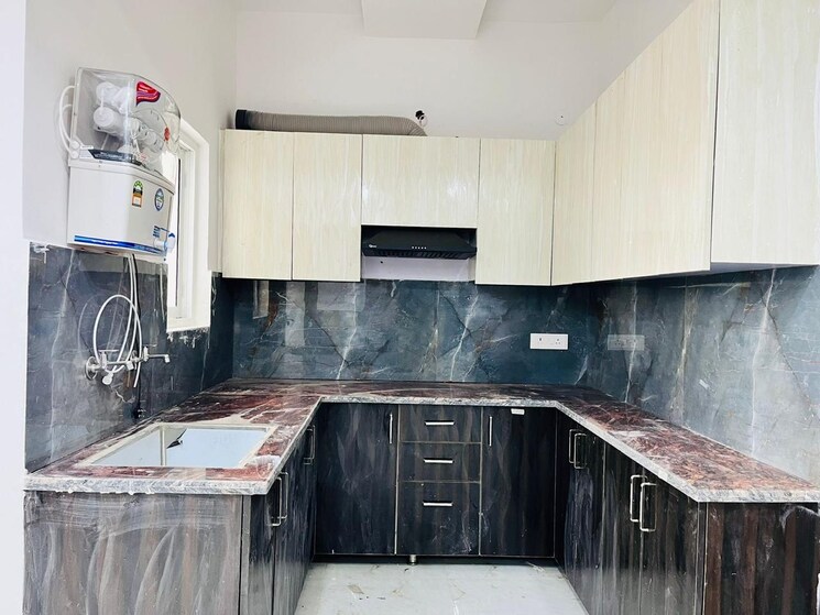 Kitchen, paradise-aalayam-srishti-villa 2.5 Bedroom 2200 Sq.Ft. Villa In Sector 16b Greater Noida Greater Noida 9535521