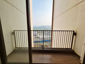 Room in 2 BHK Apartment at Runwal My City, Dombivli East – for Rent