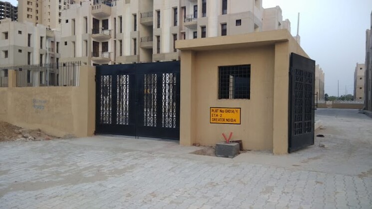 Nearby, gnida-lohiya-enclave-omicron-1a  200 Sq.Mt. Plot In Omicron 1a Greater Noida Greater Noida 9538982