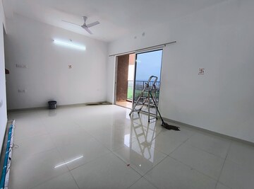 Room in 3 BHK Apartment at Godrej Boulevard, Manjari – for Rent