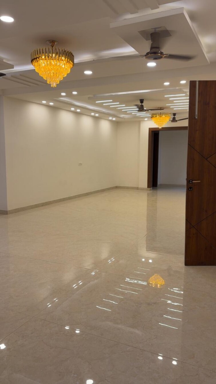 Cover Image, sector 11 4 Bedroom 503 Sq.Yd. Builder Floor In Sector 11 Faridabad 9539066