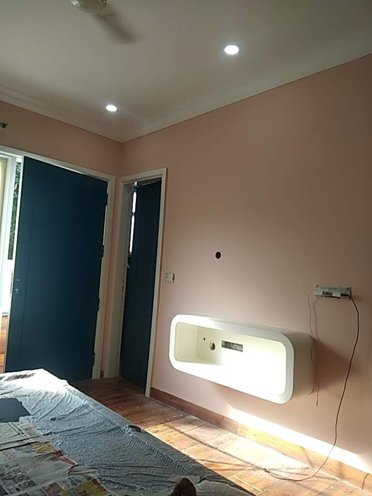 Room, east of kailash 3 Bedroom 1125 Sq.Ft. Builder Floor In East Of Kailash Delhi 9539059