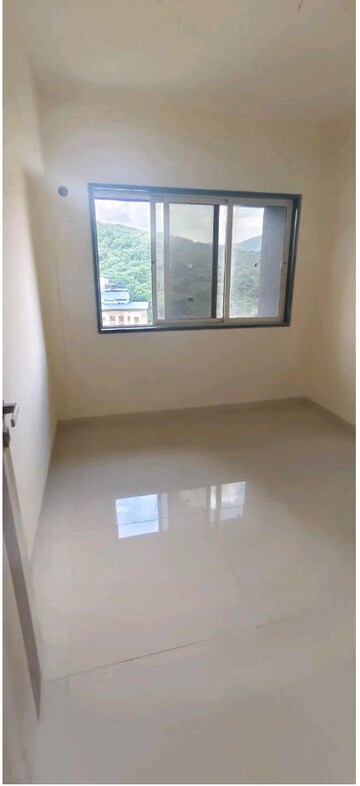 Room in 3 BHK Apartment at Jangid Galaxy, Ghodbunder Road – for Rent