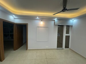 2 BHK Apartment For Rent in Shree Vardhman Mantra, Sector 67