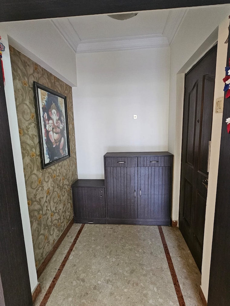 Room, regency-towers 2 Bedroom 750 Sq.Ft. Apartment In Kavesar Thane 9539181