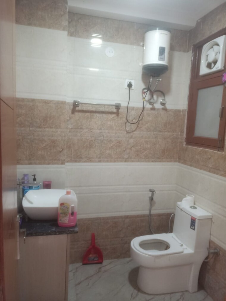 Bathroom, the-wadhwa-atmosphere 2 Bedroom 730 Sq.Ft. Apartment In Mulund West Mumbai 9539145