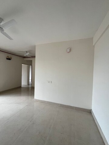 Room in 2 BHK Apartment at Shree Vardhman Mantra, Sector 67 – for Rent