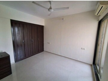 Room in 2 BHK Apartment at Cosmos Classique, Ghodbunder Road – for Rent