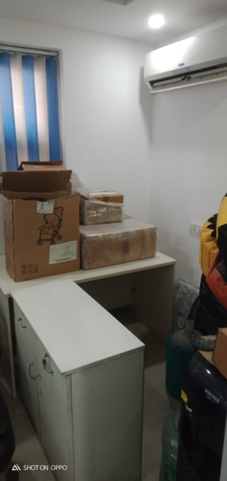 Kitchen, sector 63 Commercial Office Space 1000 Sq.Ft. In Sector 63 Noida 9539222