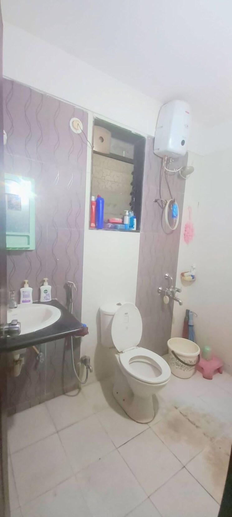 Bathroom, hinjewadi 2.5 Bedroom 1000 Sq.Ft. Apartment In Hinjewadi Pune 9538595