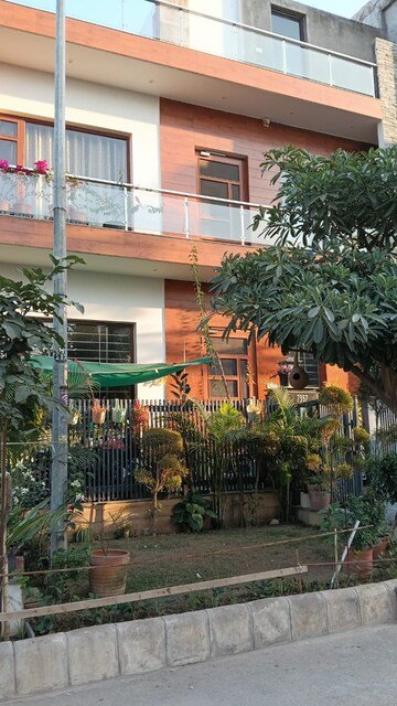 2 BHK Builder Floor For Rent in Aerocity