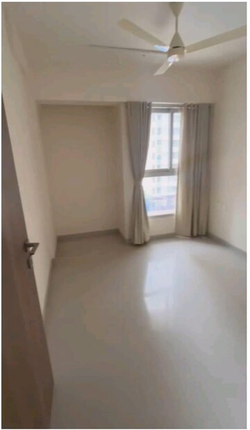 2 BHK Apartment For Rent in Piramal Vaikunth, Balkum Pada