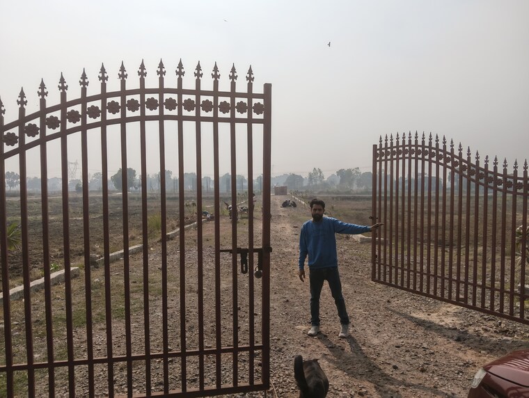 Exterior View, palm-green  70 Sq.Yd. Plot In Bhanauta Greater Noida 9539400