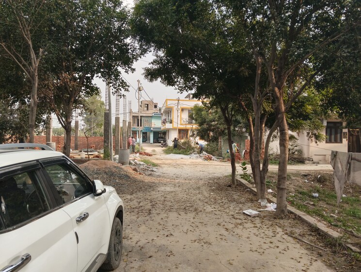 Exterior View, palm-green  70 Sq.Yd. Plot In Bhanauta Greater Noida 9539400