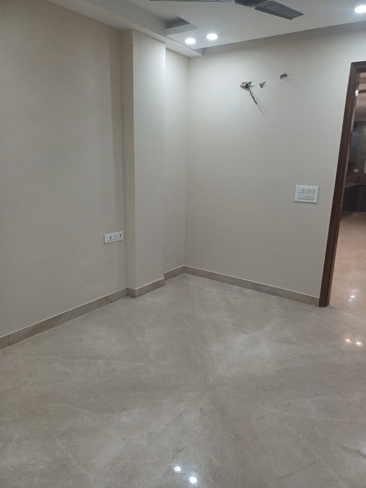 Room, paschim vihar 2 Bedroom 756 Sq.Ft. Builder Floor In Paschim Vihar Delhi 9539451