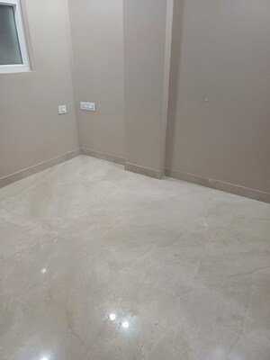 Room in 2 BHK Builder Floor at Paschim Vihar – for Sale