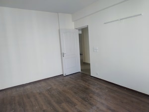 Room in 3 BHK Apartment at Anant Raj Maceo, Sector 91 – for Rent