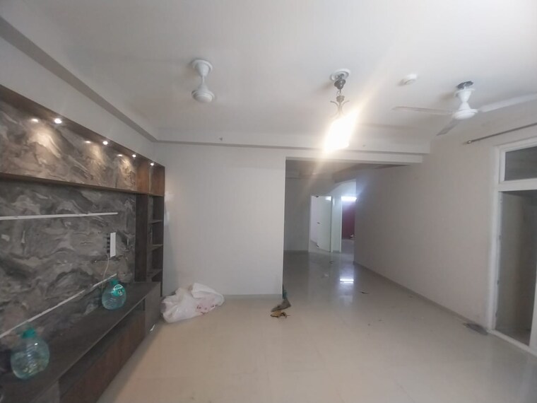 Room, omkar-chs-kurla-east 3 Bedroom 1000 Sq.Ft. Apartment In Kurla East Mumbai 9539467