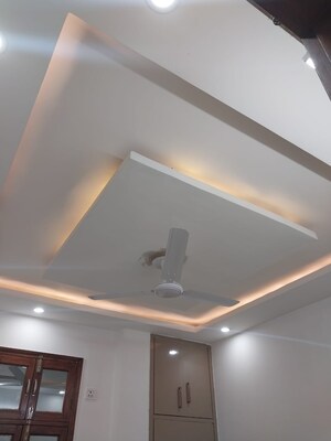  2 BHK Apartment at Anuradha Apartments CGHS, Paschim Vihar – for Rent