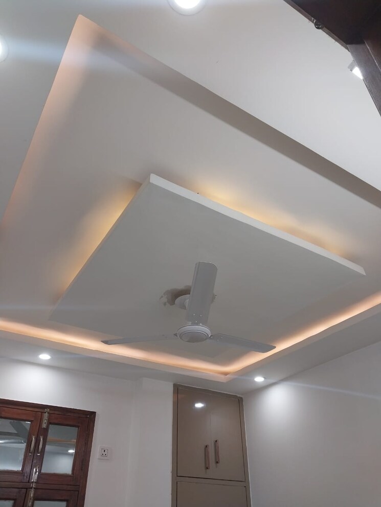 Other, anuradha-apartments-cghs 2 Bedroom 756 Sq.Ft. Apartment In Paschim Vihar Delhi 9539504