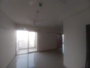 Room in 4 BHK Apartment at Omkar CHS Kurla East, Kurla East – for Sale