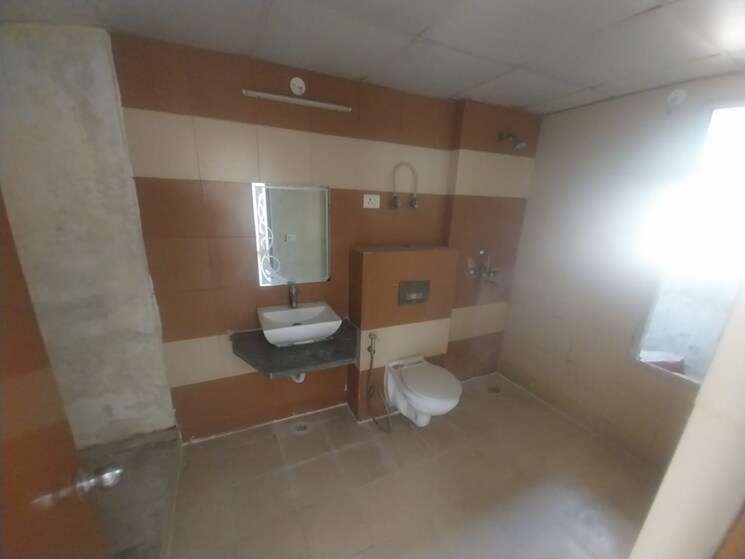 Attached Bathroom, omkar-chs-kurla-east 4 Bedroom 1500 Sq.Ft. Apartment In Kurla East Mumbai 9539471