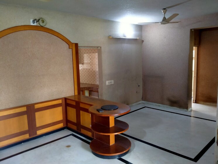 Living Room, krishna-tower-ahmedabad 3 Bedroom 1305 Sq.Ft. Apartment In Satellite Ahmedabad 9539485