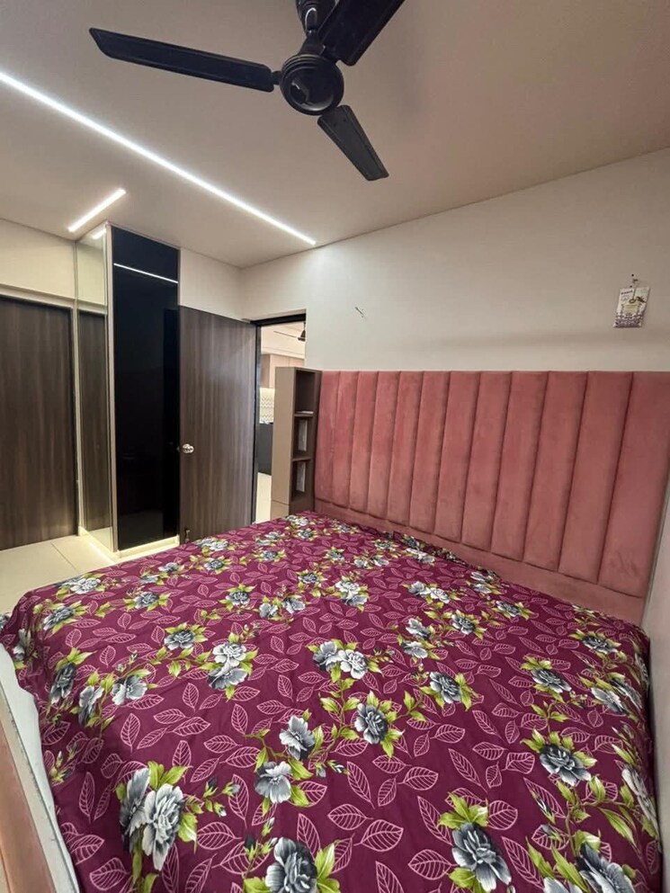 Bedroom, lodha-crown-quality-homes 1 Bedroom 550 Sq.Ft. Apartment In Majiwada Thane 9539527