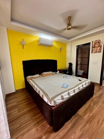 Bedroom in 4 BHK Apartment at Conscient Heritage Max, Sector 102 – for Rent