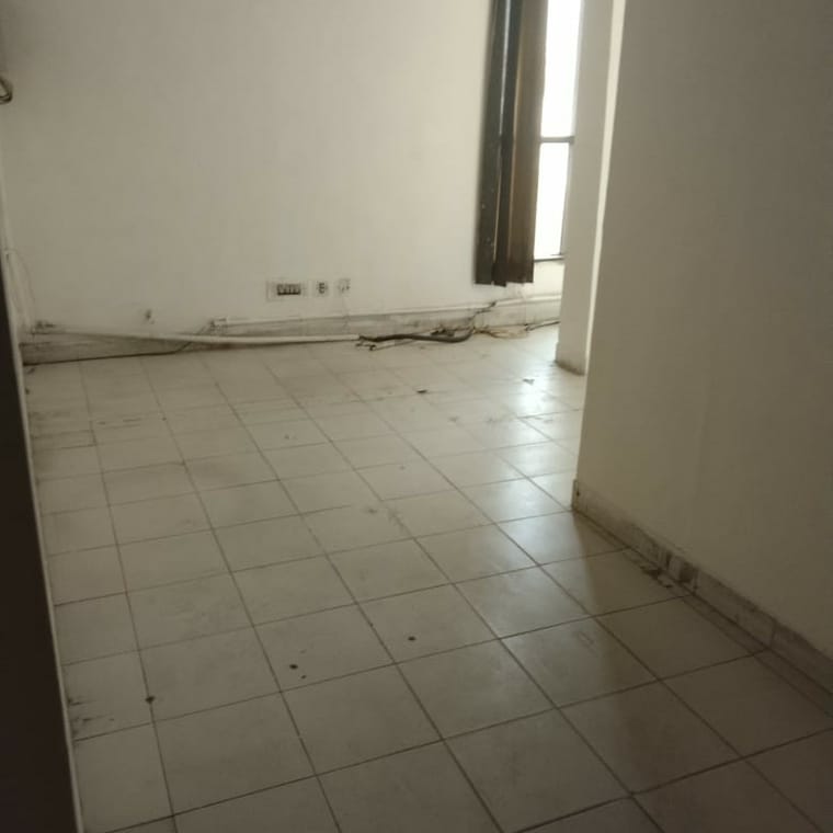 Room, sector 3 Commercial Office Space 287 Sq.Ft. In Sector 3 Noida 9539579