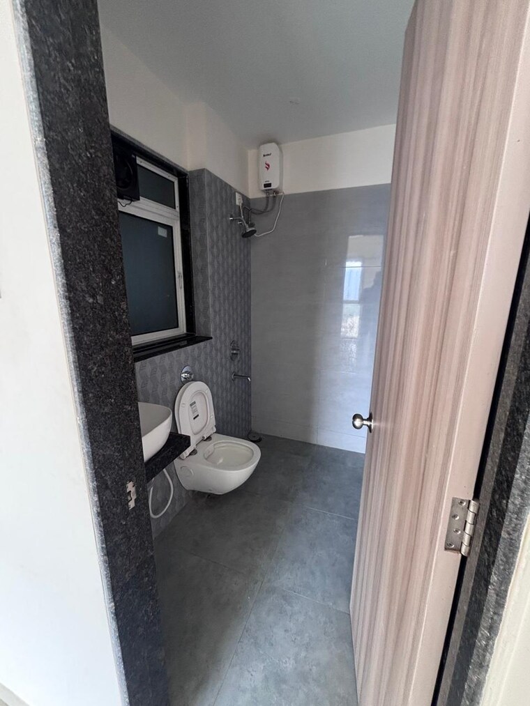 Bathroom, vasant-fiona 2 Bedroom 700 Sq.Ft. Apartment In Pokhran Road No Two Thane 9539677