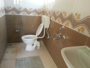 Bathroom in 1 RK Independent House at Rt Nagar – for Rent