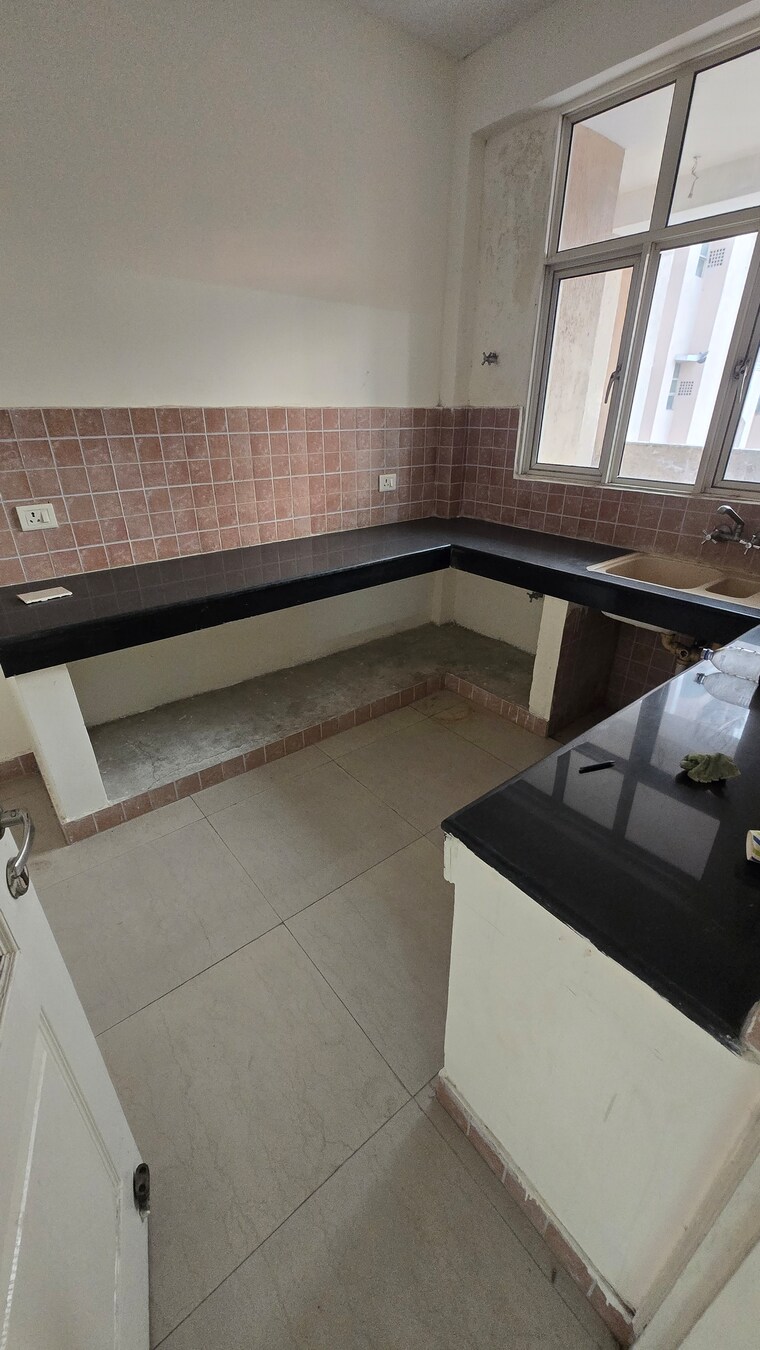 Kitchen, eldeco-green-meadows 3 Bedroom 1840 Sq.Ft. Apartment In Pi Greater Noida Greater Noida 9539774