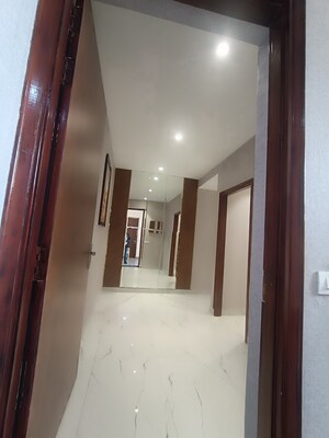 Room in 3 BHK Apartment at Ved Vyas Puri -Phase 2 – for Sale