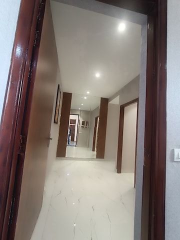 Room in 3 BHK Apartment at Ved Vyas Puri -Phase 2 – for Sale