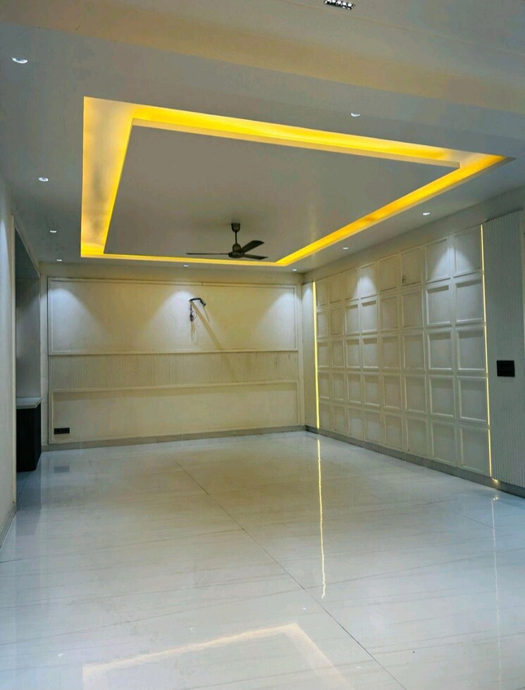 Room, zion-onyxe-tower 4 Bedroom 4500 Sq.Ft. Builder Floor In Sector 21c Faridabad 9539782