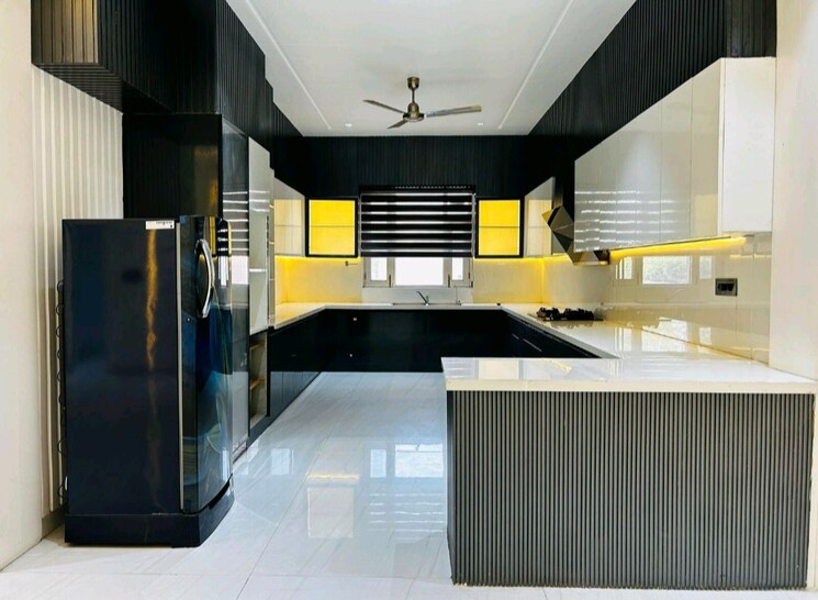 Kitchen, zion-onyxe-tower 4 Bedroom 4500 Sq.Ft. Builder Floor In Sector 21c Faridabad 9539782