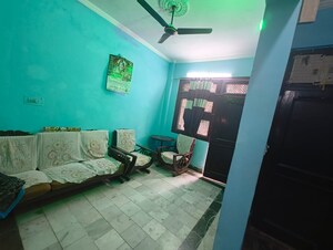 Team Area in 1.5 BHK Independent House at Alpha Ii Greater Noida – for Rent