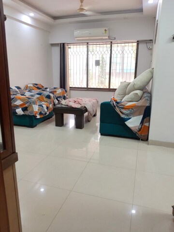 Team Area in 2 BHK Apartment at Palash Towers, Andheri West – for Rent