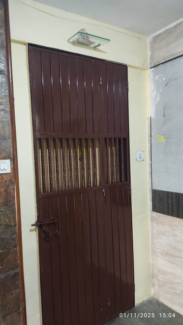 Room in 2 BHK Apartment at Fam CHS, Kopar Khairane – for Rent