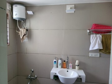 Furnished Amenities in 2 BHK Villa at Umeta – for Rent