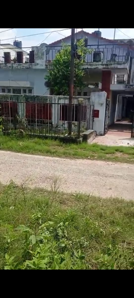 Plot For Sale in Pallav Puram Phase 2